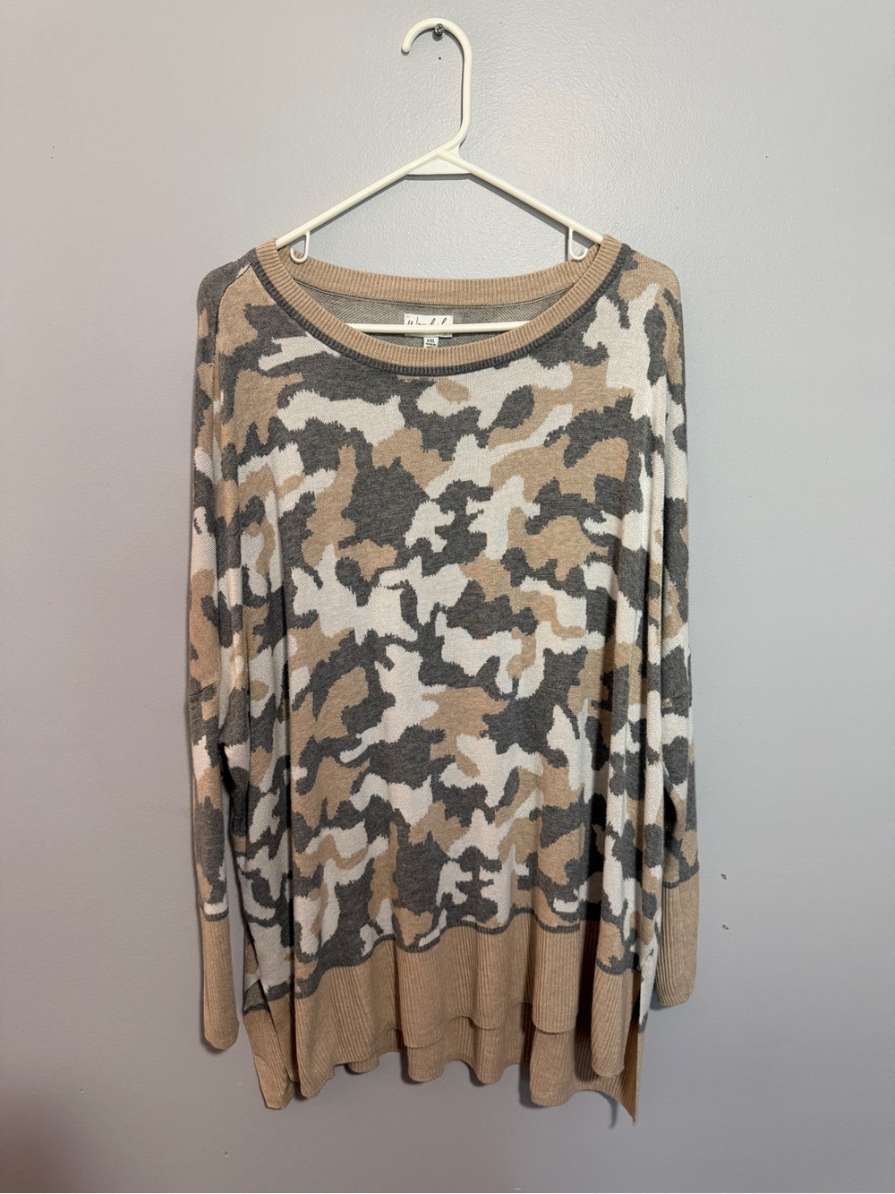 Wonderly Sweater Size XXL